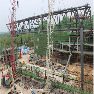 Struktur Truss Bentang Panjang 100m Gray Q345 Steel Tube Truss Di Instalasi Situs
