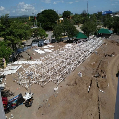 Q355 Steel Space Frames 0.5mm 0.9mm Konstruksi Struktur Baja Atap