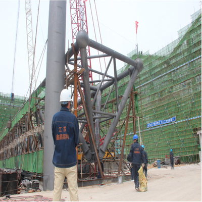Struktur Truss Bentang Panjang 100m Gray Q345 Steel Tube Truss Di Instalasi Situs