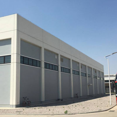 Gedung Struktur Baja Ringan untuk Arena Pacuan Kuda Dalam Ruangan