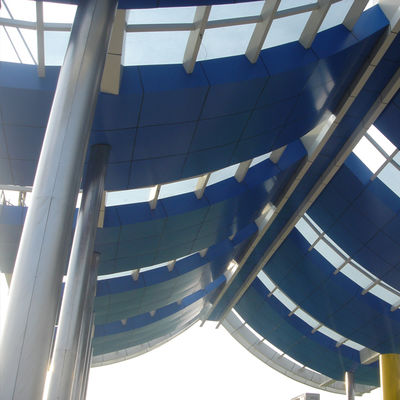 Petrol Station Construction Steel Space Frame Canopy with Q235/Q345B Grade and 70 Years Service Life